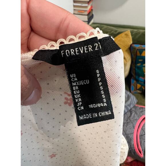 Women’s Cottagecore Romantic Floral Polka dot Puff Sleeve Crop Top S Cream Red - Picture 6 of 6